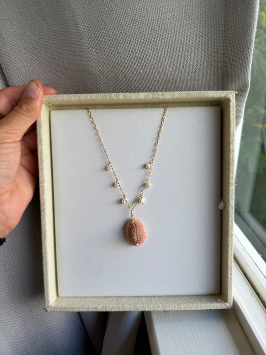 Granulated cowrie necklace