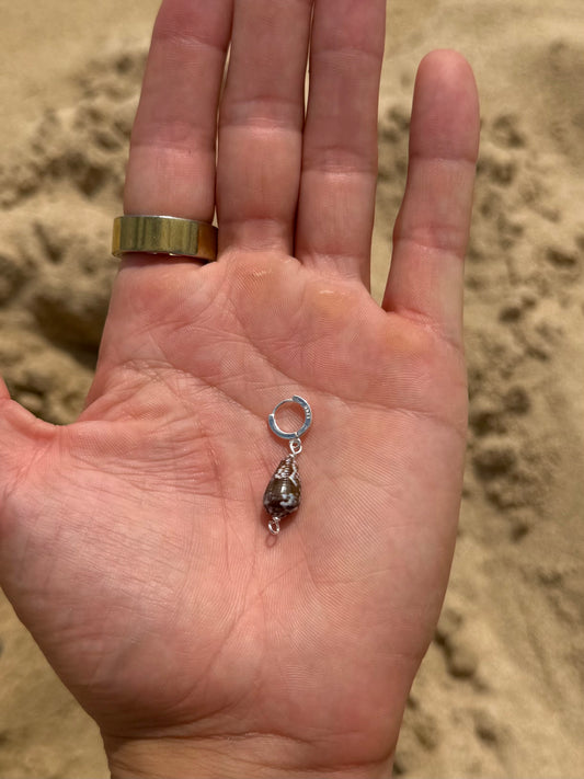 Single cartilage cat charm