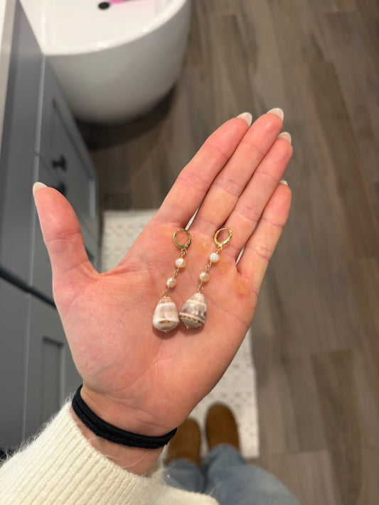 Abbreviated pearl dangles